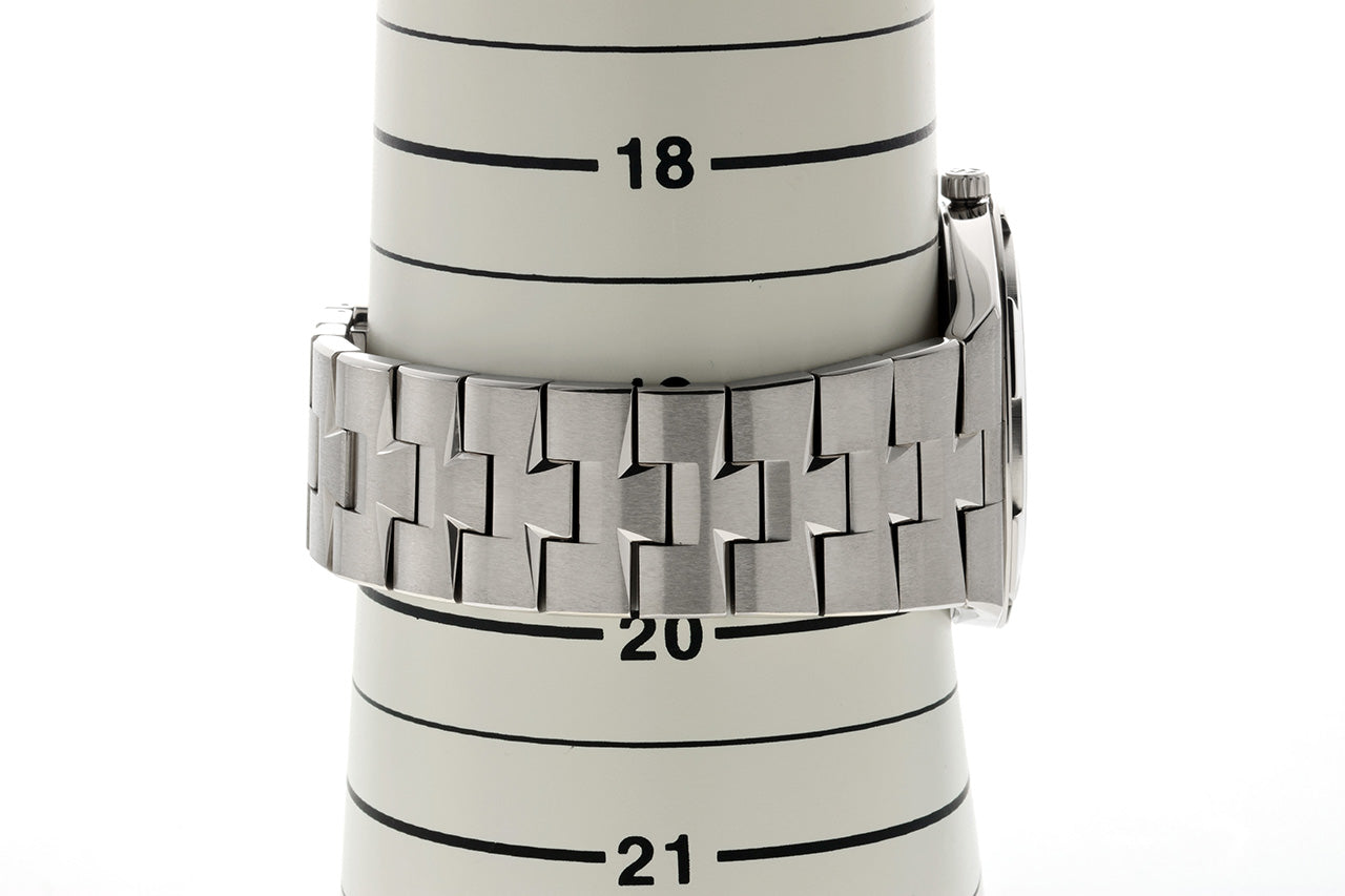 VACHERON CONSTANTIN オーヴァーシーズ エクストラフラット 2000V/120G-B122